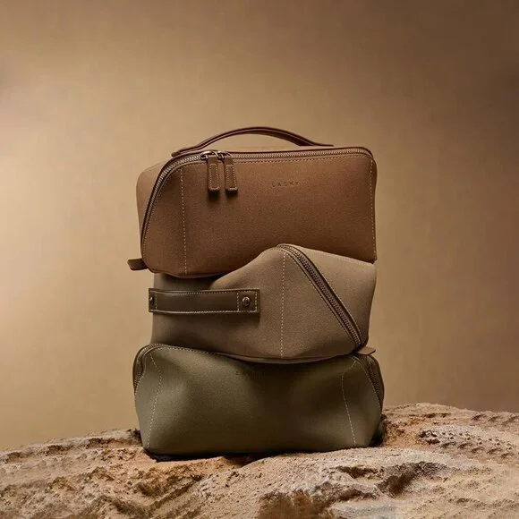 Women IC-Khaki Large Capacity Cosmetic Travel Makeup Waterproof Portable Bag - Picture 7 of 7